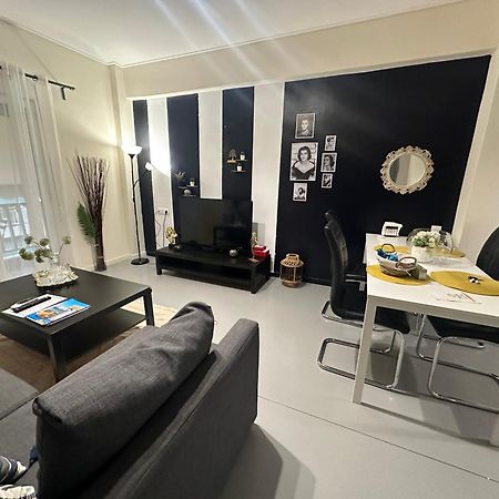 Apartamento Koukaki Urban Retreat, Steps From The Acropolis Atenas Exterior foto