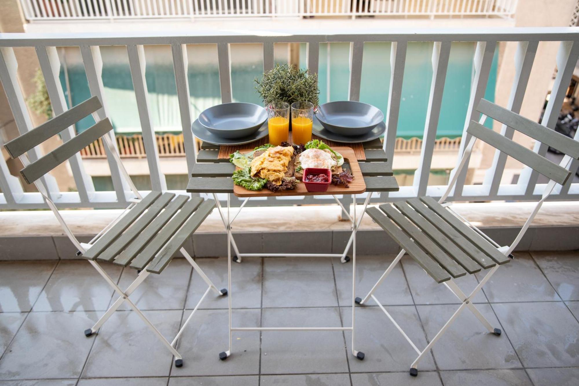 Apartamento Koukaki Urban Retreat, Steps From The Acropolis Atenas Exterior foto